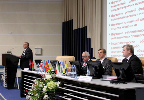 Technological trends in improving industrial safety, environment and effective human activities (Minsk, 15-16 May 2013)